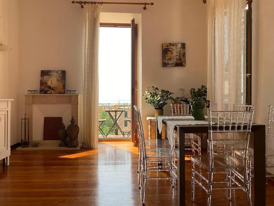 Wonderful Apartment With Terrace In Alassio
