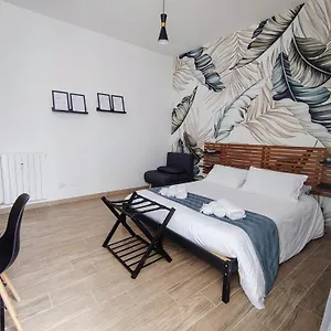 appartamento-agli-acquedotti-con-cortile-privato.it-romehotels.com/